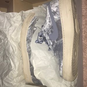 Air Force 1 Blue Velvet sz 6.5 Y